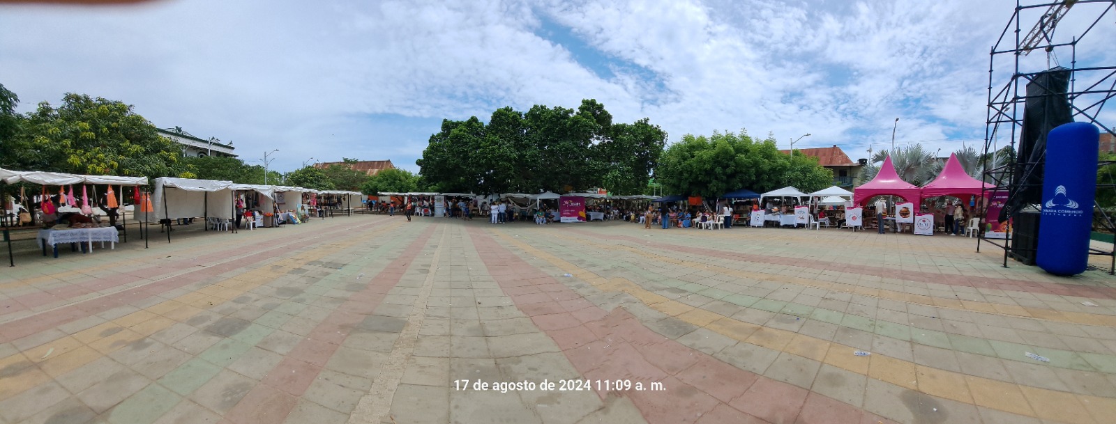 HTML5 Bootstrap Template by colorlib.com